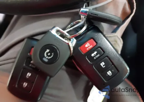 2017 Toyota Camry Xse z USA, uszkodzony, nr VIN 4T1BF1FKXHU692497